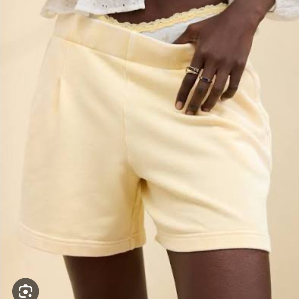 Aerie New Heights Trouser Fleece Shorts Yellow